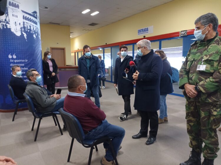 António Sales: Leiria é “um exemplo paradigmático” do sucesso da vacinação