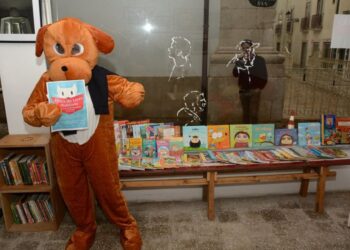 Desprotegidos organiza Feira do Livro Solidário no Café Central