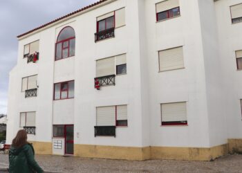 Peniche reabilitou cinco habitações do seu parque habitacional e entregou-as a famílias