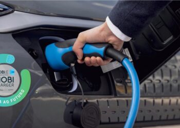 Primeiro hub de carregamento da MOBI.E para veículos eléctricos em Leiria