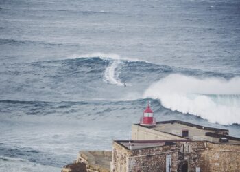 Nazaré Challenge limitado até 5 mil espectadores na Praia do Norte
