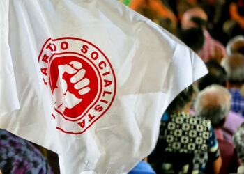 Lista de candidatos a deputados do PS  aprovada com menos de 50% dos votos