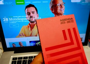 Nova agenda cultural de Leiria tem folhas vazias para serem preenchidas pelo espectador 