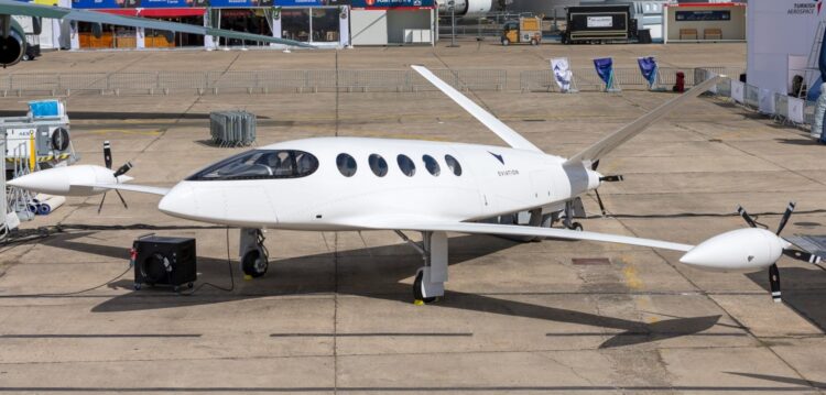 Alice, o avião eléctrico que a Marinha Grande ajudou a construir avança para voo inaugural
