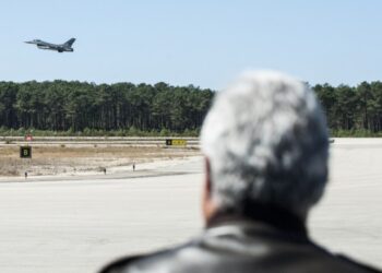 Aeroporto na Região Centro vai ser tema de nova cimeira entre Leiria e Coimbra