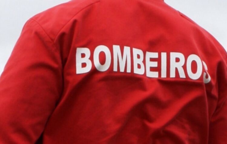 Incêndio causa prejuízos a empresa da localidade do Pó, em Bombarral