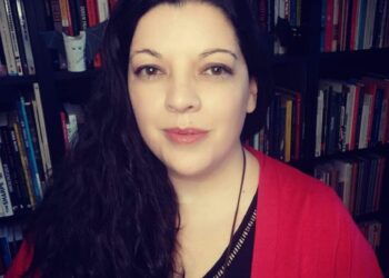 Palavra de Honra | A ideia de que a poesia nos salva continua a agradar-me