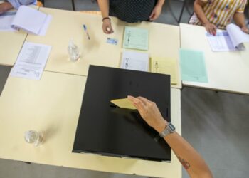 Eleitores em isolamento podem votar a 30 de Janeiro