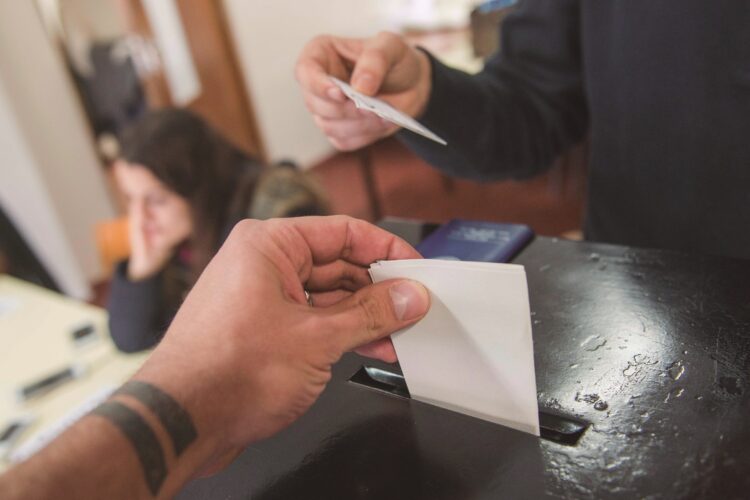Mais de 12 mil eleitores do distrito inscritos para votar antecipadamente
