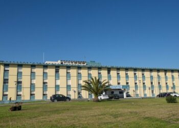 Homem condenado a internamento por agressão a médico na urgência de Peniche