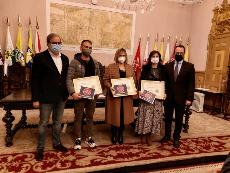 Ju & Co de Triângulo Doce vence concurso de montras