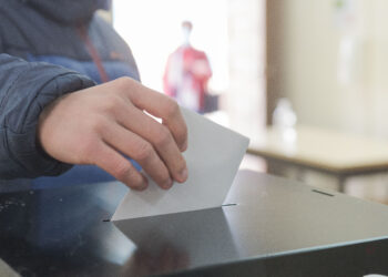 Eleitor impedido de votar por não usar máscara em Leiria