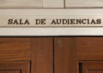 Pena suspensa para mulher por maus-tratos à filha de 5 anos em Pombal