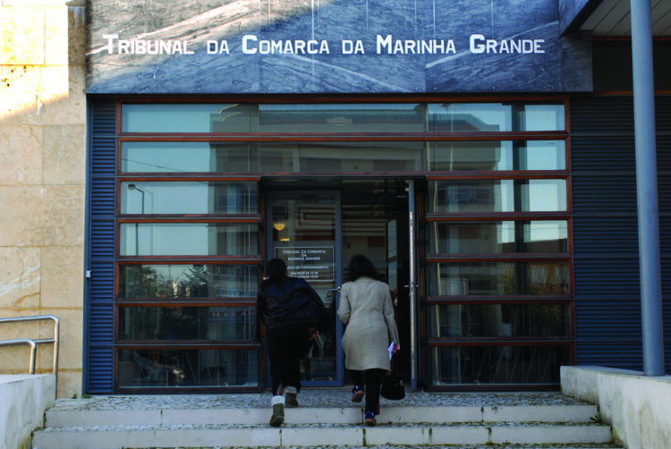 Adiado julgamento de ex-presidente do Académico de Leiria em caso de imigração ilegal