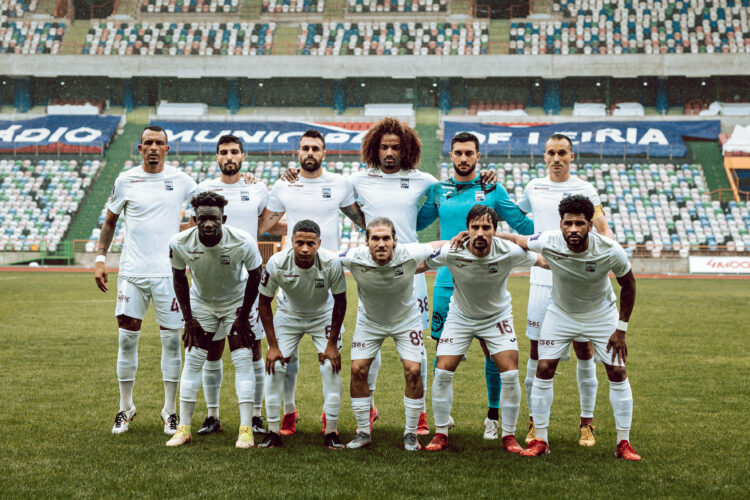 Covid-19: Mais de metade da equipa da União de Leiria está infectada