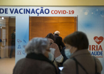 Final Four muda vacinação anti-Covid muda para os Pousos entre 21 e 29 de Janeiro