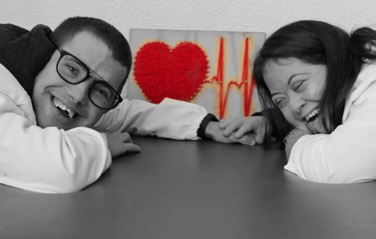 Projecto #EscrevesmeUmAbraço de IPSS de Fátima junta fotografia e literatura