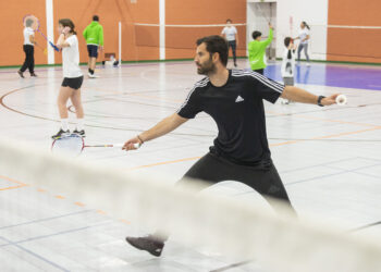 Clube de Leiria desem(pena)  badminton entre várias gerações