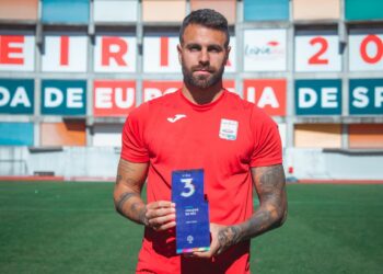 Gonçalo Gregório: dos chutos contra a parede a melhor jogador do mês na União de Leiria