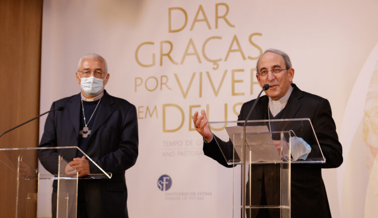Sai o bispo dos ‘amiguitos’. Entra o bispo missionário
