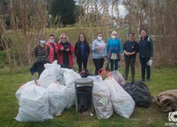 Recolhidos 130 quilos de lixo junto à Ponte Euro 2004 em Leiria