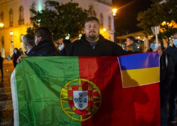 Leiria: Vigília pela paz na Ucrânia