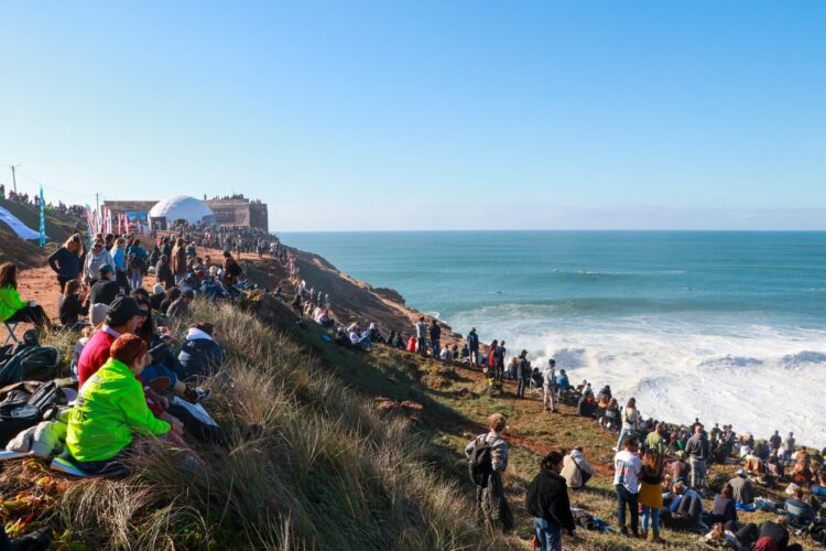 Luz verde: Tudor Nazaré Tow Surfing Challenge está na água