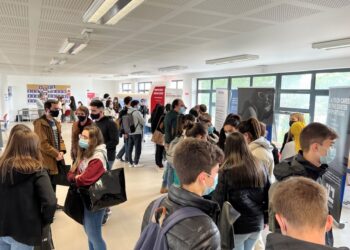 Feira do Politécnico de Leiria apresentou mais de mil ofertas de emprego e estágio