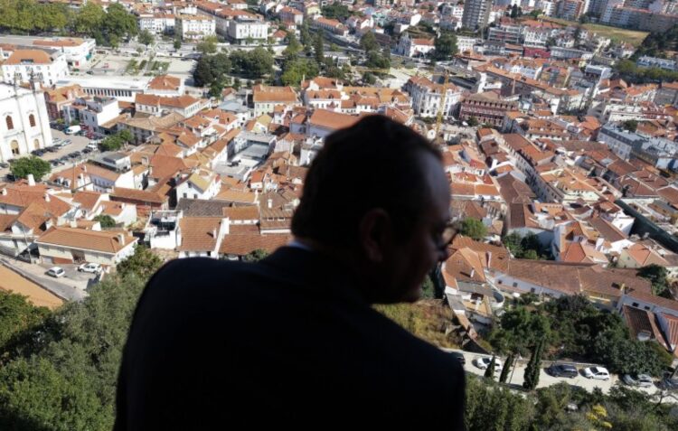 Município de Leiria vai controlar e reduzir a despesa corrente para combater crise económica