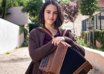 A menina que inspirou os Concertos para Bebés agora é realizadora em Madrid e prepara disco