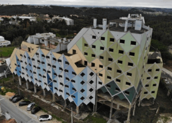 Oitenta fracções de controvérsia estão à venda por 1,8 milhões
