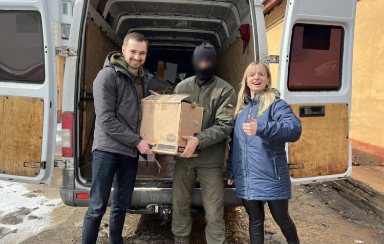 Estas imagens chegam da Ucrânia e mostram a distribuição de donativos em Vynohradiv, destino da primeira ajuda de Leiria