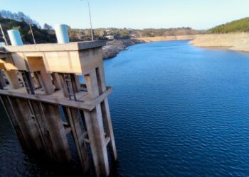 Social-democratas querem conhecer impactos de central solar flutuante na barragem do Cabril