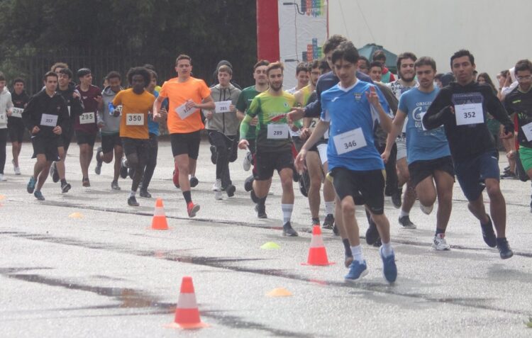 Colégio mete 400 alunos a correr por um estilo de vida mais saudável