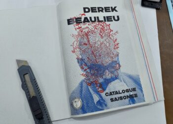 Há festa para celebrar meio ano da livraria e galeria Paper View