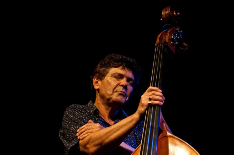 Agenda para o fim-de-semana: Festival Música em Leiria, Circuito Super Nova e o jazz de Carlos Bica
