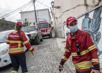 Acessibilidades e falta de água condicionam combate a incêndios no centro histórico de Leiria