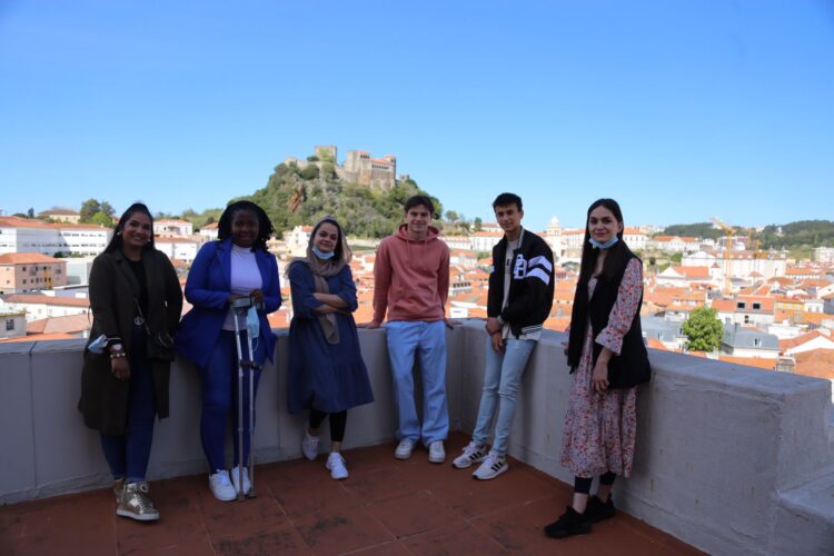 “Somos InterCOOLturais”, jovens debatem o tema da interculturalidade na Rádio 94 FM
