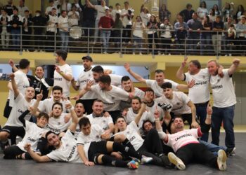 Mendiga sagra-se campeã de futsal do distrito de Leiria