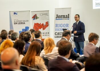 Conferência analisa oportunidades e desafios para empresários e para o desenvolvimento lançados pelo PRR