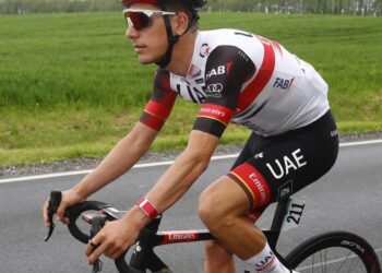 João Almeida sobe ao segundo lugar do Giro