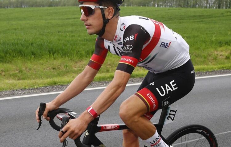 João Almeida sobe ao segundo lugar do Giro