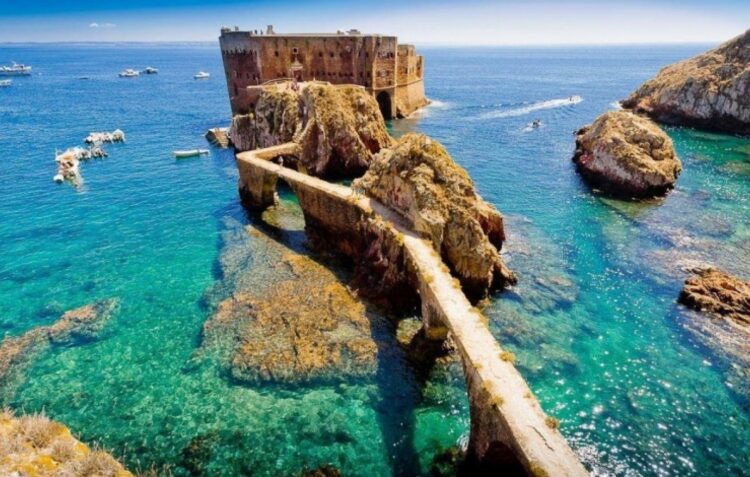 Turistas passam a pagar online taxa turística para visitar Berlengas