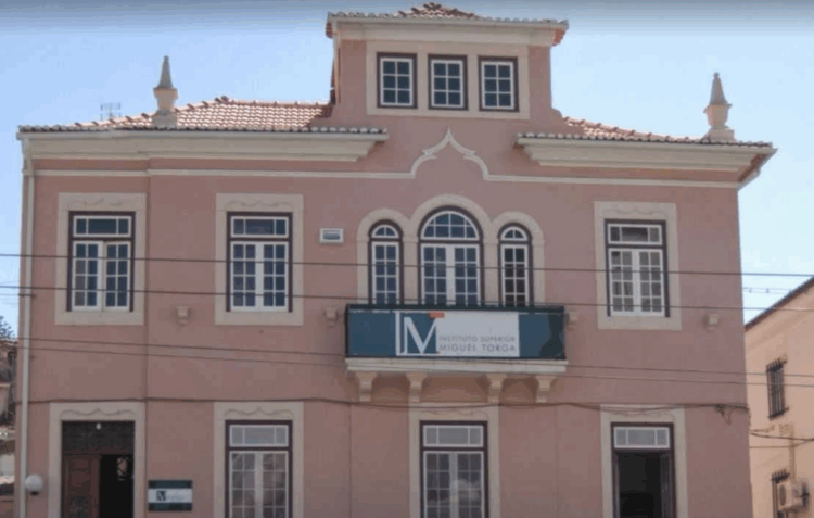“Namorar o emprego” é a temática em debate no Instituto Superior Miguel Torga