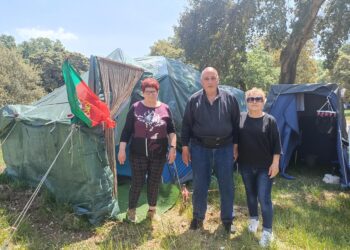 Acampados em Fátima desde final de Abril à espera do 13 de Maio