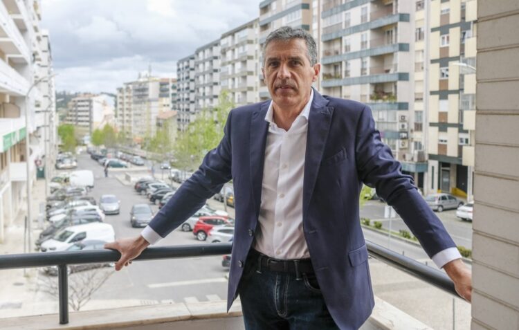 José Luís Sismeiro: “O Estado é mau a fazer previsões de valores base de concursos”