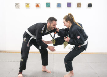 Jiu-jitsu pode ser a desculpa perfeita para as típicas lutas de irmãos