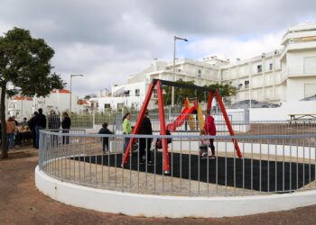 Parque Infantil da Cerâmica, da Nazaré, reabriu remodelado
