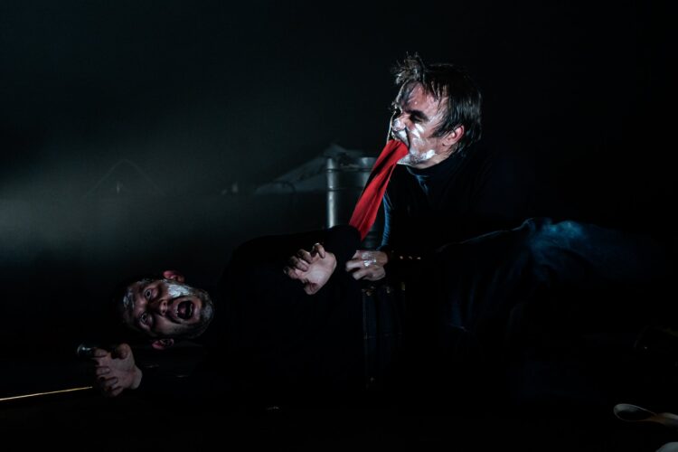 Festival Novos Ventos leva teatro gratuito a Monte Redondo