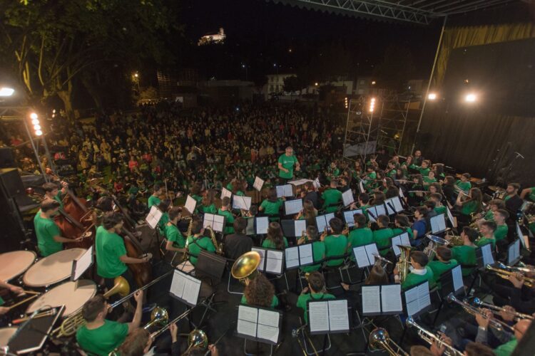Na grande festa do Orfeão de Leiria há música, dança e 500 protagonistas